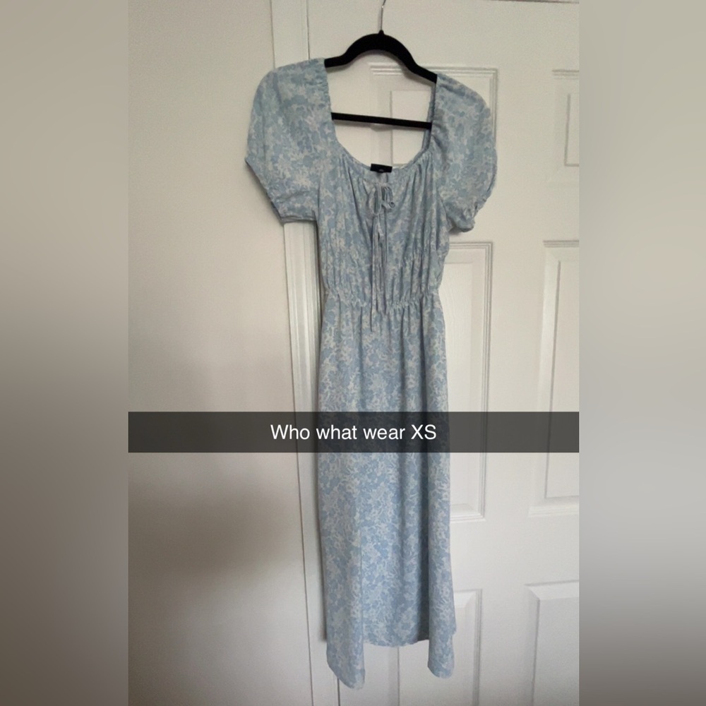 Blue Floral midi Dress